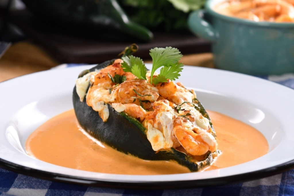 Chiles Rellenos de Mariscos